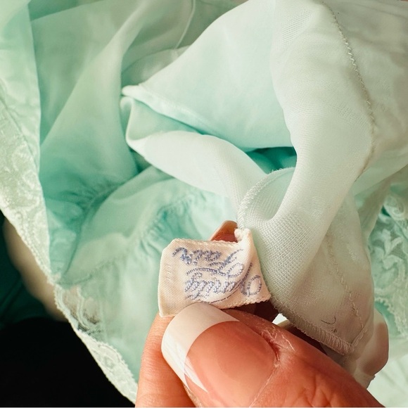 Vintage 1970’s Vanity Fair teal pale Blue Slip Dress Size 36 Small With Lace - Picture 9 of 12